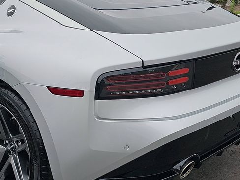 Used 2024 Nissan Z Sport w/ Floor Mat Package image 31