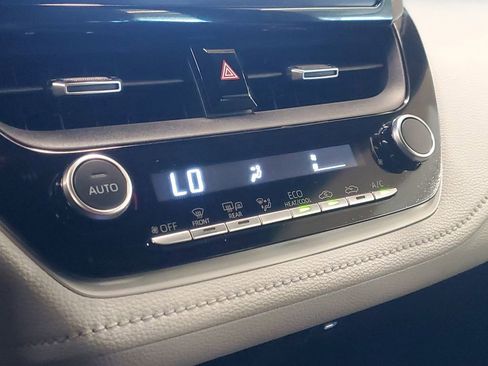 Used 2024 Toyota Corolla SE image 24