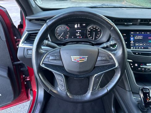 Used 2024 Cadillac XT5 Premium Luxury image 24