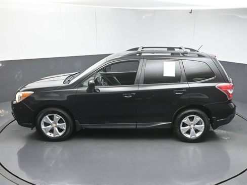 Used 2015 Subaru Forester 2.5i Premium w/ All-Weather Package AWD/4WD image 44