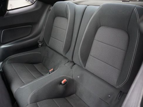 Used 2017 Ford Mustang Coupe image 11