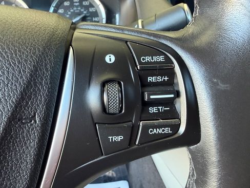 Used 2015 Acura TLX V6 FWD image 11