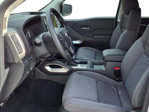 New 2026 Nissan Frontier SV AWD/4WD image 10