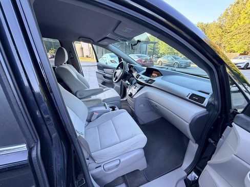 Used 2013 Honda Odyssey EX image 16