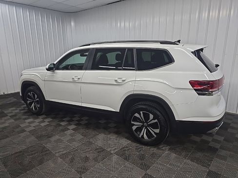 Used 2024 Volkswagen Atlas SE image 4