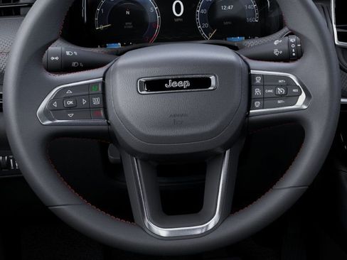 New 2026 Jeep Compass Trailhawk w/ Sun, Sound & Navigation Group AWD/4WD image 19