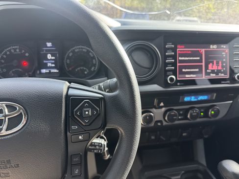 Used 2023 Toyota Tacoma SR AWD/4WD image 34