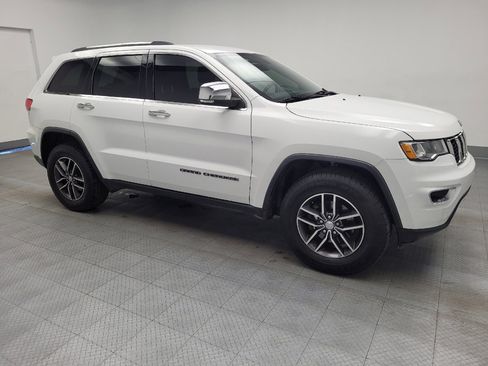 Used 2018 Jeep Grand Cherokee Limited image 11