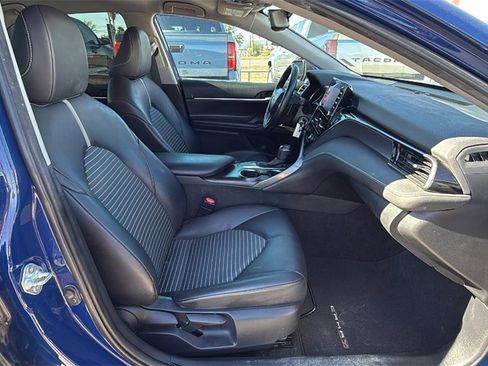 Used 2023 Toyota Camry SE image 29