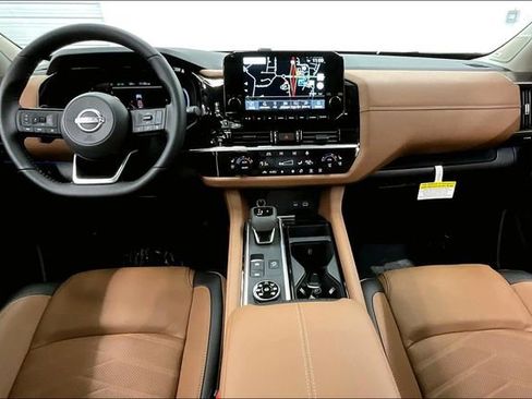 New 2025 Nissan Pathfinder Platinum w/ Lighting Package (N93) AWD/4WD image 6