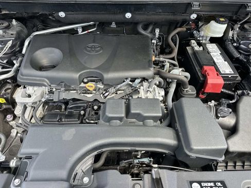 Used 2023 Toyota RAV4 LE FWD image 11