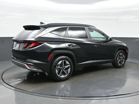 Certified 2026 Hyundai Tucson SEL Plus FWD image 6