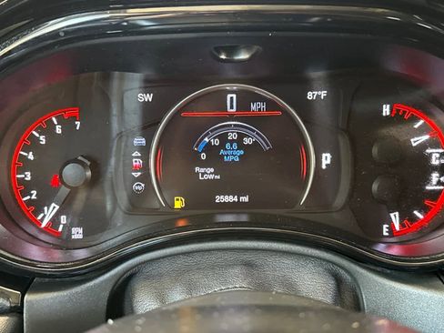 Used 2022 Dodge Durango SXT image 29