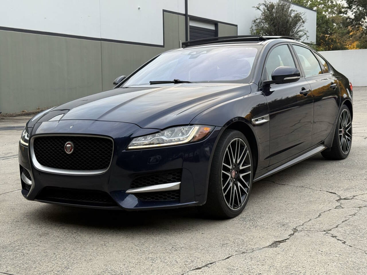 Used 2018 Jaguar XF R-Sport AWD/4WD image 47