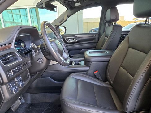 Used 2022 Chevrolet Tahoe LT w/ LT Signature Plus Package image 9