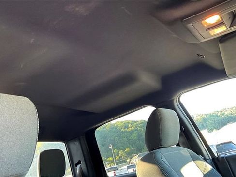 Used 2023 RAM 1500 Warlock AWD/4WD image 16