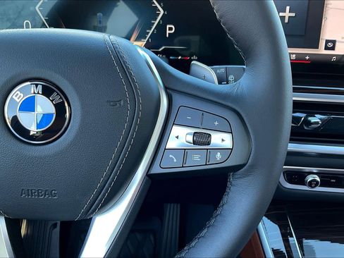 Used 2026 BMW X5 xDrive40i w/ Climate Comfort Package image 27