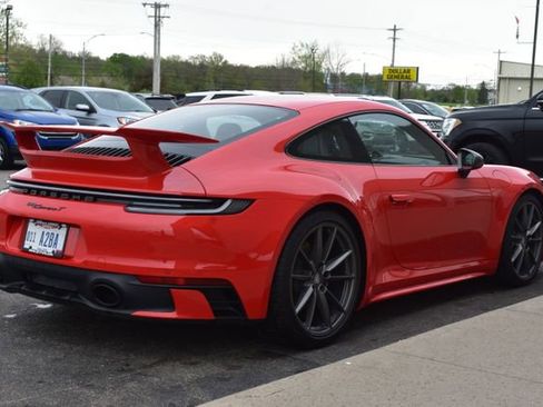 Used 2024 Porsche 911 Carrera T RWD image 11