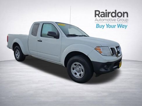 Used 2019 Nissan Frontier S image 1