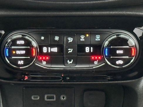 Certified 2023 Buick Encore GX Select w/ Sport Touring Package image 22