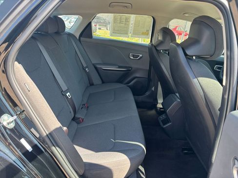 Used 2025 Kia K4 LXS image 24