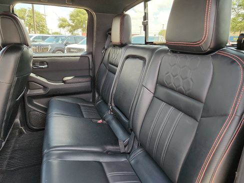 Used 2023 Nissan Frontier PRO-4X w/ Pro-4X Premium Package AWD/4WD image 11