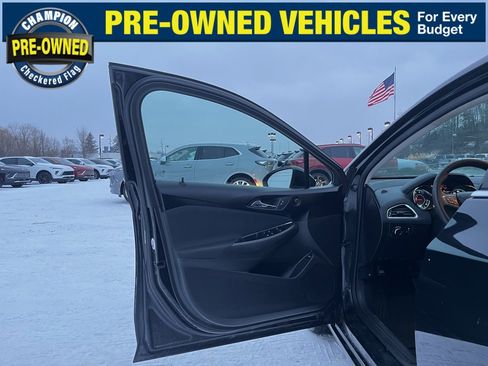 Used 2016 Chevrolet Cruze LT w/ Convenience Package image 15