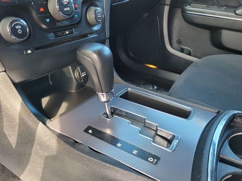 Used 2014 Dodge Charger R/T image 31