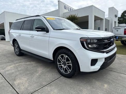 Used 2025 Ford Expedition Max Active AWD/4WD image 1