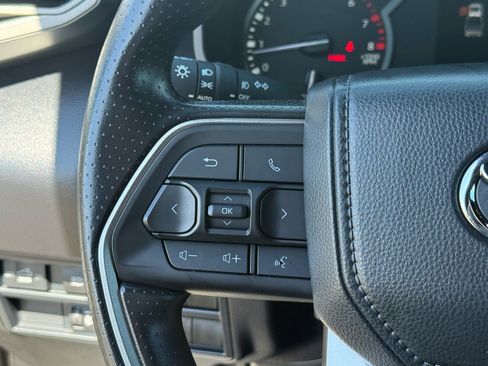 Used 2025 Toyota Tundra SR5 image 18