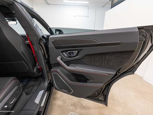 Used 2024 Lamborghini Urus S AWD/4WD image 30