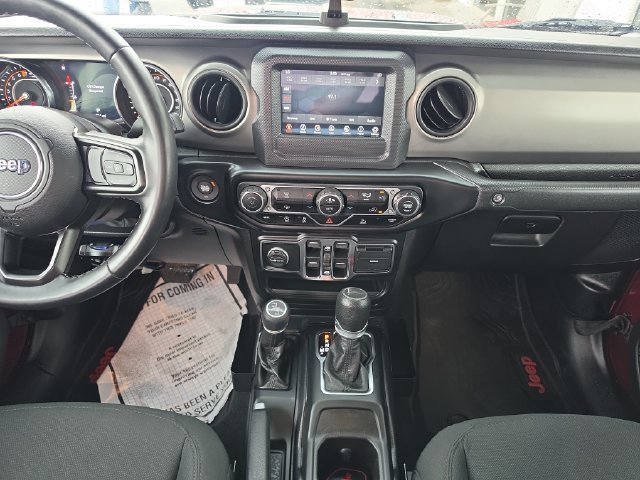 Used 2021 Jeep Gladiator Sport AWD/4WD image 14
