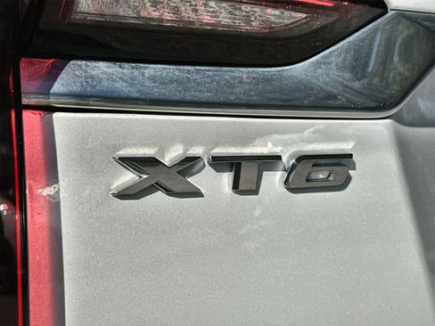 Used 2023 Cadillac XT6 Premium Luxury image 7