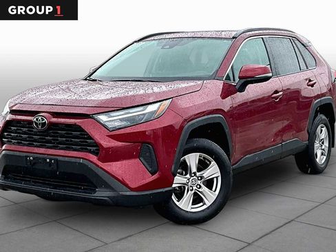 Used 2023 Toyota RAV4 XLE w/ Convenience Package FWD image 1