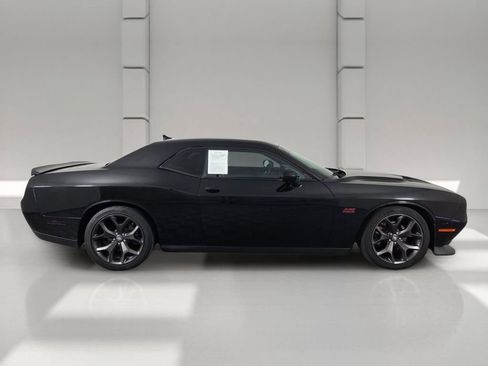 Used 2018 Dodge Challenger R/T Plus RWD image 4