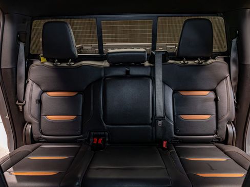 Used 2025 GMC Sierra 1500 AT4 w/ Technology Package image 26