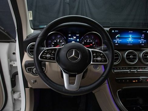 Used 2022 Mercedes-Benz GLC 300 4MATIC image 26