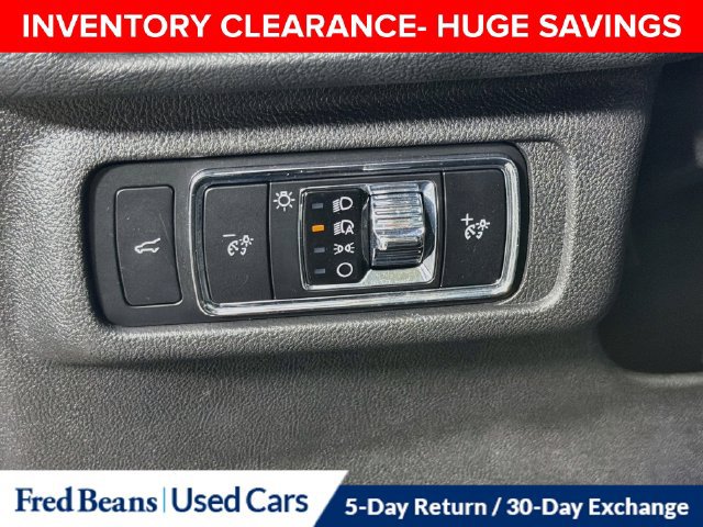 Used 2023 Lincoln Corsair AWD image 15