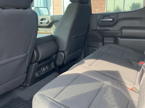 Used 2022 Chevrolet Silverado 1500 LT AWD/4WD image 22