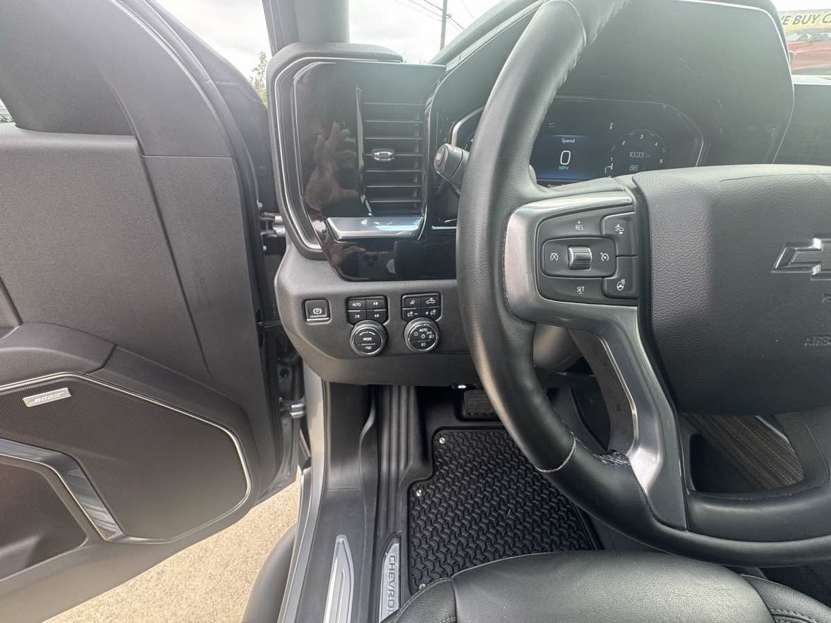 Used 2023 Chevrolet Silverado 1500 RST w/ RST All Star Premium Package AWD/4WD image 17