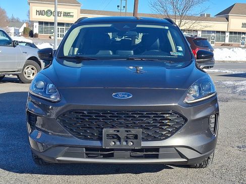 Used 2020 Ford Escape SE Sport image 2