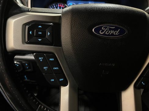 Used 2021 Ford F250 Lariat w/ Lariat Value Package image 19