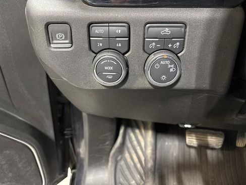 Used 2024 Chevrolet Silverado 1500 LT w/ Z71 Off-Road Package image 15