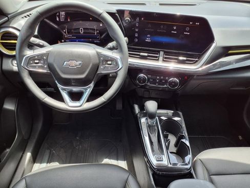 Used 2025 Chevrolet Trax ACTIV w/ Driver Confidence Package image 12