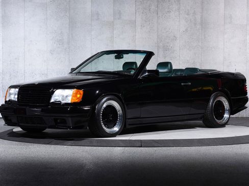 Used 1995 Mercedes-Benz E 320 Convertible image 2