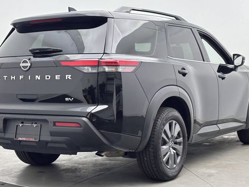 Used 2023 Nissan Pathfinder SV FWD image 7