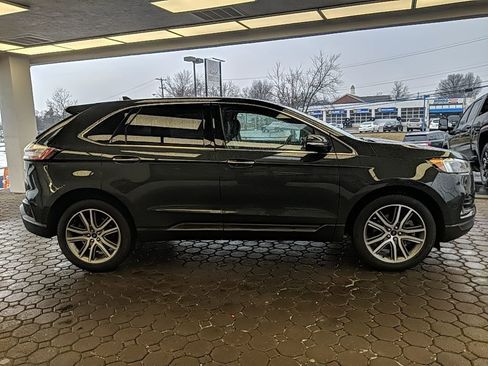 Used 2024 Ford Edge Titanium w/ Equipment Group 301A image 4