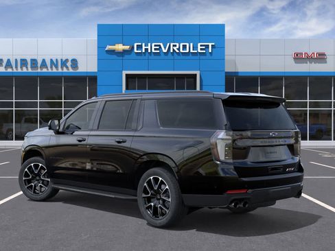 New 2026 Chevrolet Suburban RST image 3
