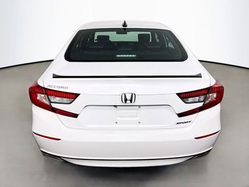 Used 2022 Honda Accord Sport image 6