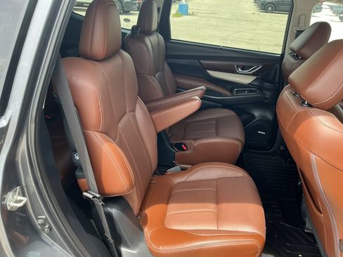 Used 2019 Subaru Ascent Touring w/ Popular Package #3 AWD/4WD image 18